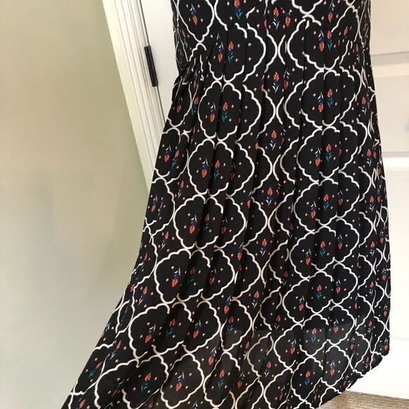 𝅺DR2 black and‎ red floral shift mod dress size XS - Picture 6 of 13